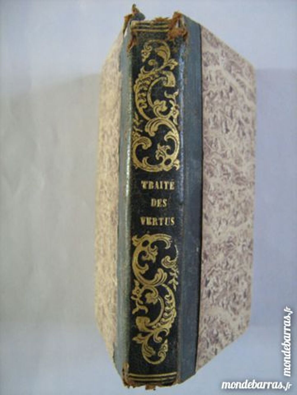 PETIT TRAITE SUR LES PETITES VERTUS Livres et BD