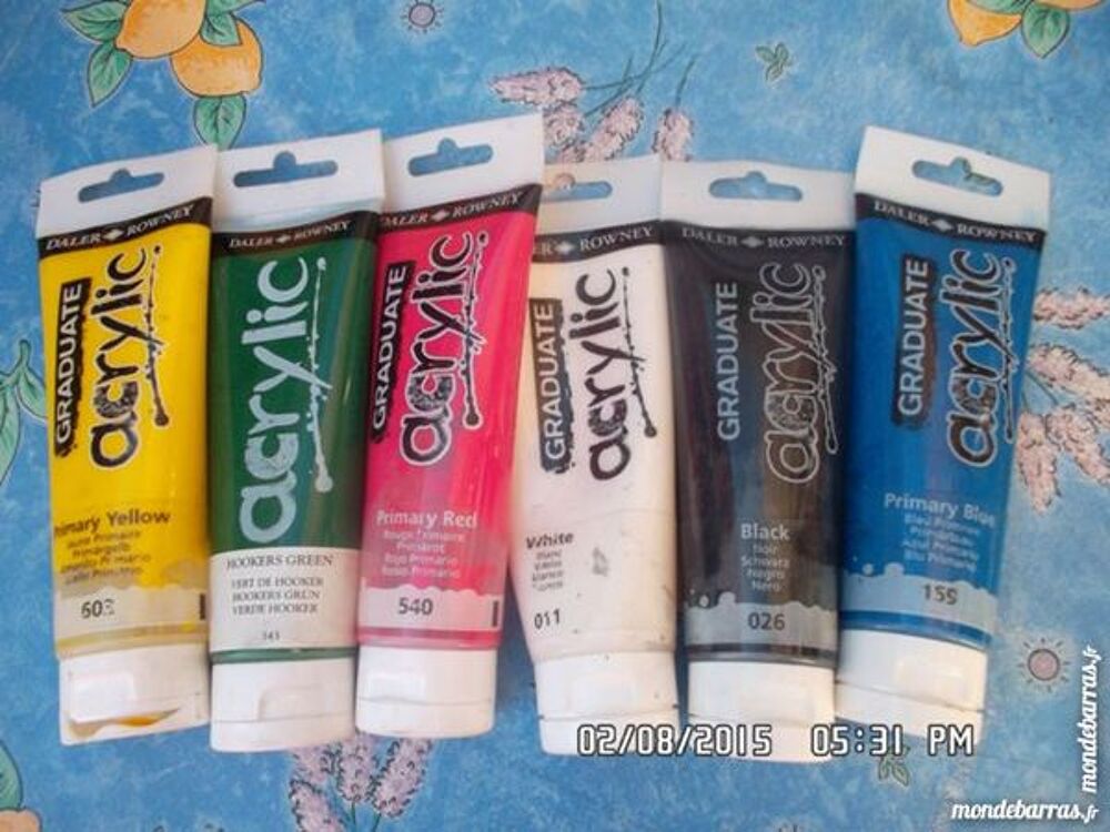 6 tubes de peinture Décoration