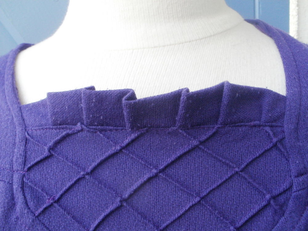 ROBE vintage violette (lainage) Taille 34 Vêtements