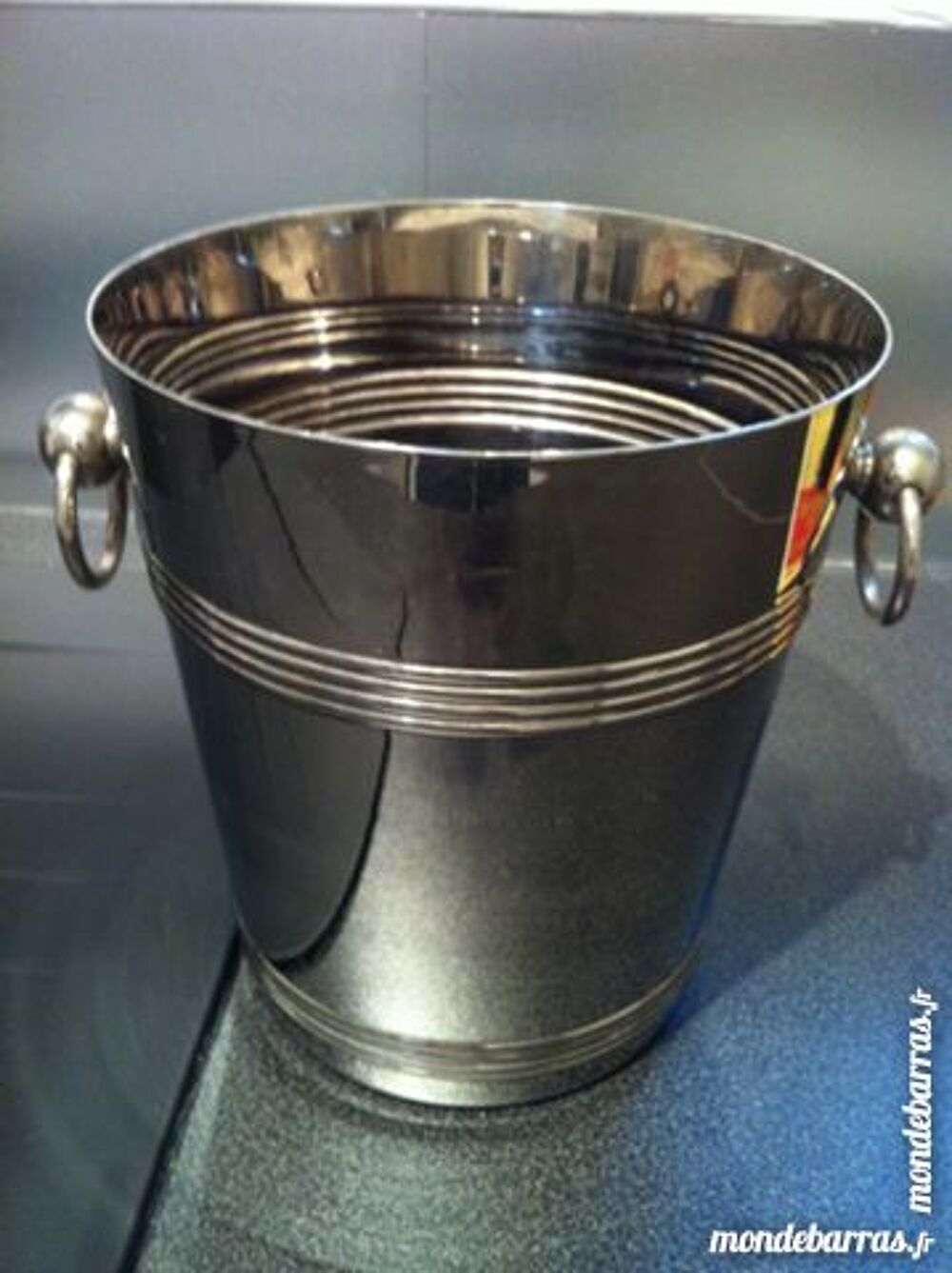 SEAU A CHAMPAGNE EN INOX DE BELLE QUALITE Cuisine