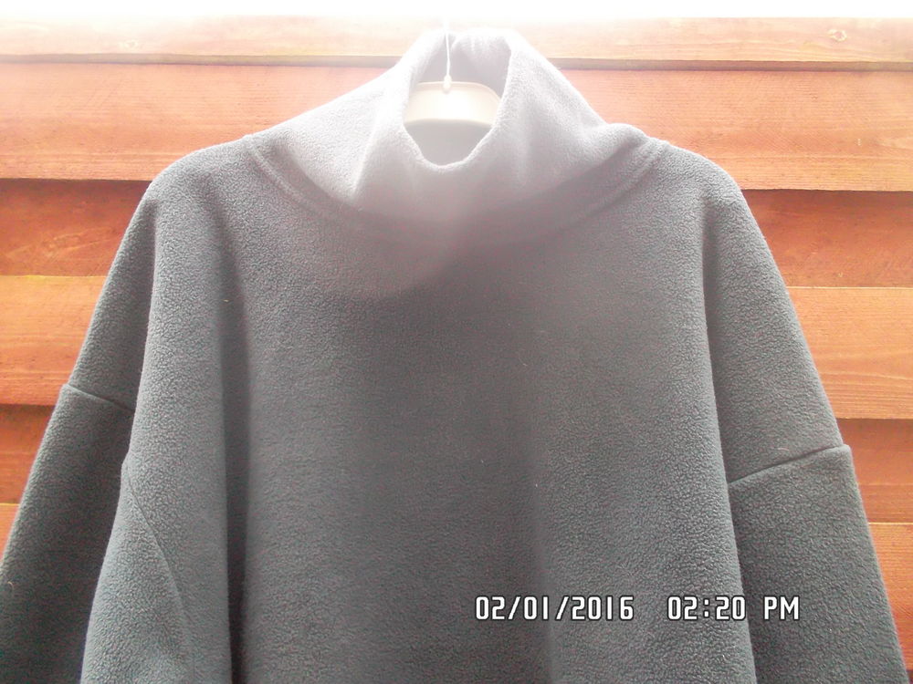 SWEAT POLAIRE GRIS*JUSTE 2E*KIKI60230 Vêtements