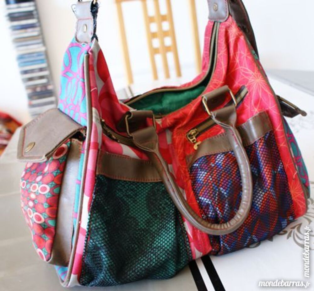 Grand sac Desigual multipoche Maroquinerie