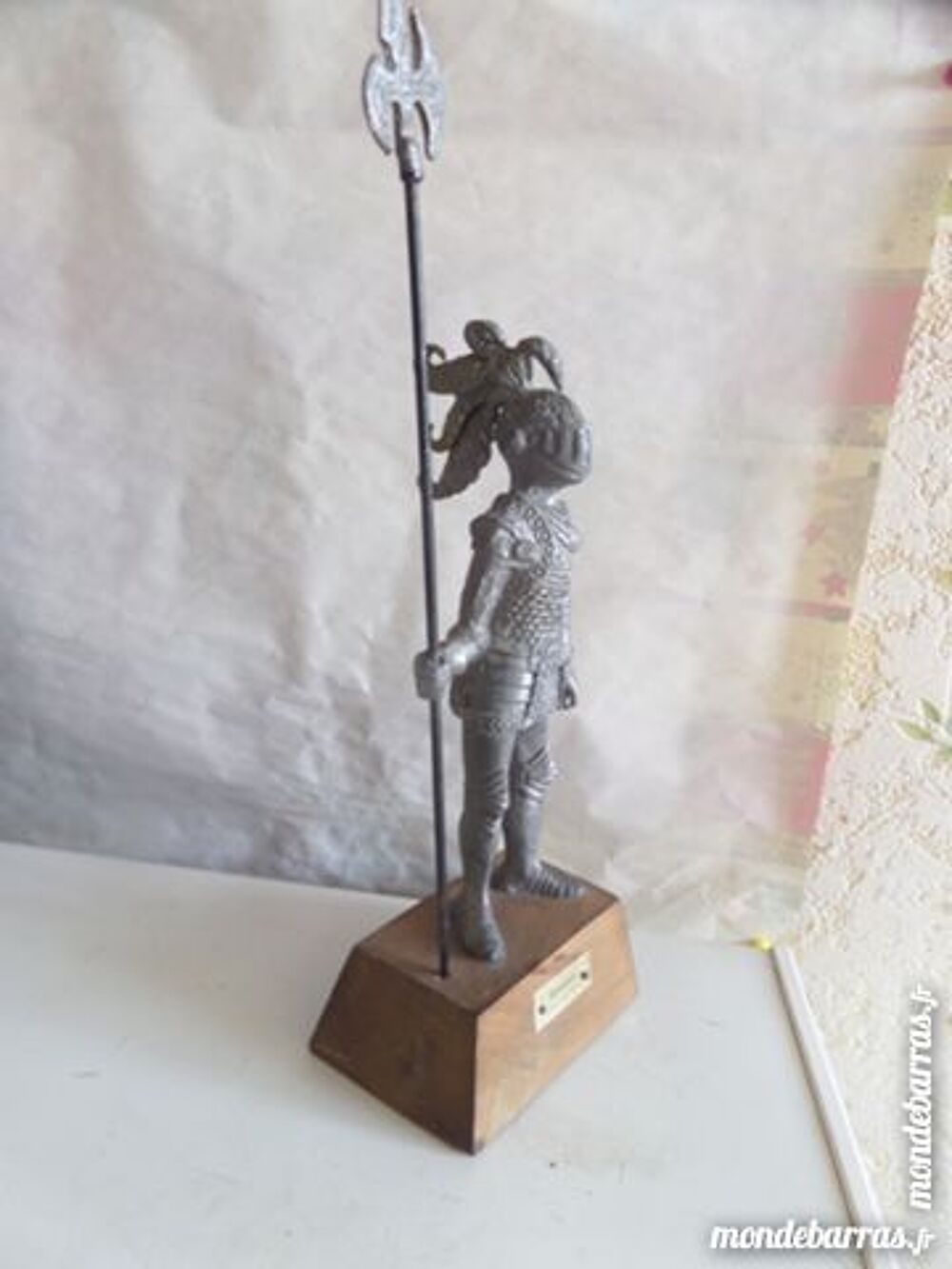 figurine en etain armure du XVI &egrave;m si&egrave;cle 
