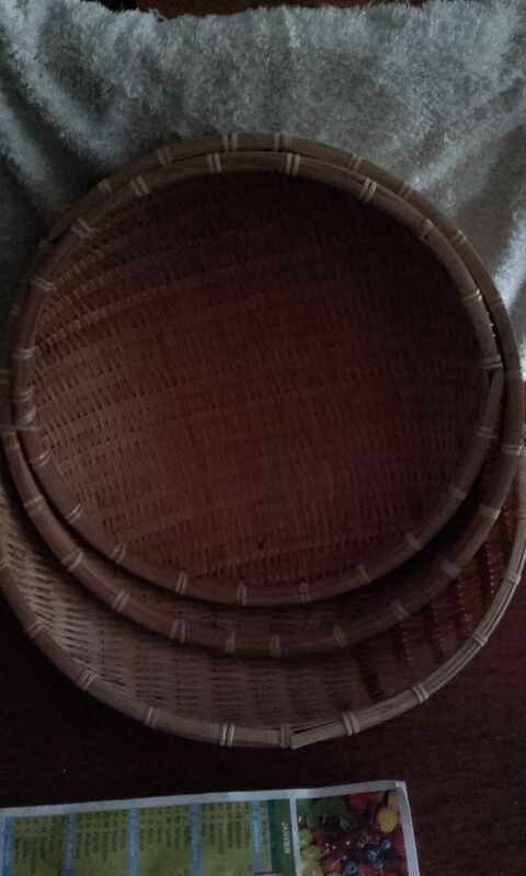 3 corbeilles en osier 2 tampes (91)