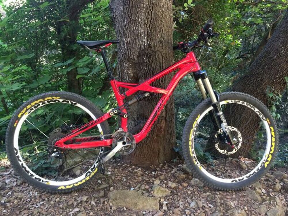 VTT specialized enduro comp 26 plu taille M Vélos