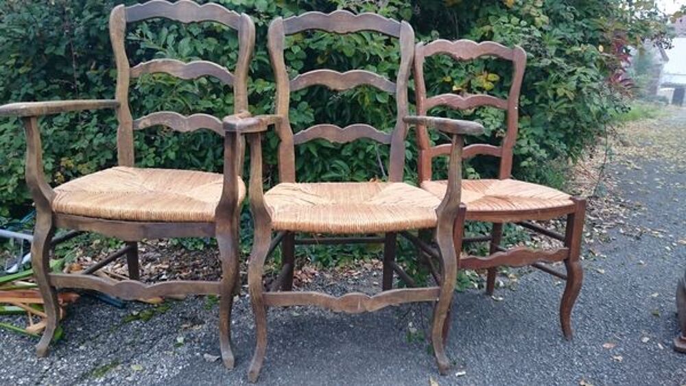 chaises en paille (5 chaises, 2 fauteuils) Meubles