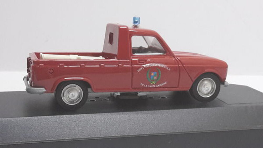Renault 4L pick-up pompiers 
