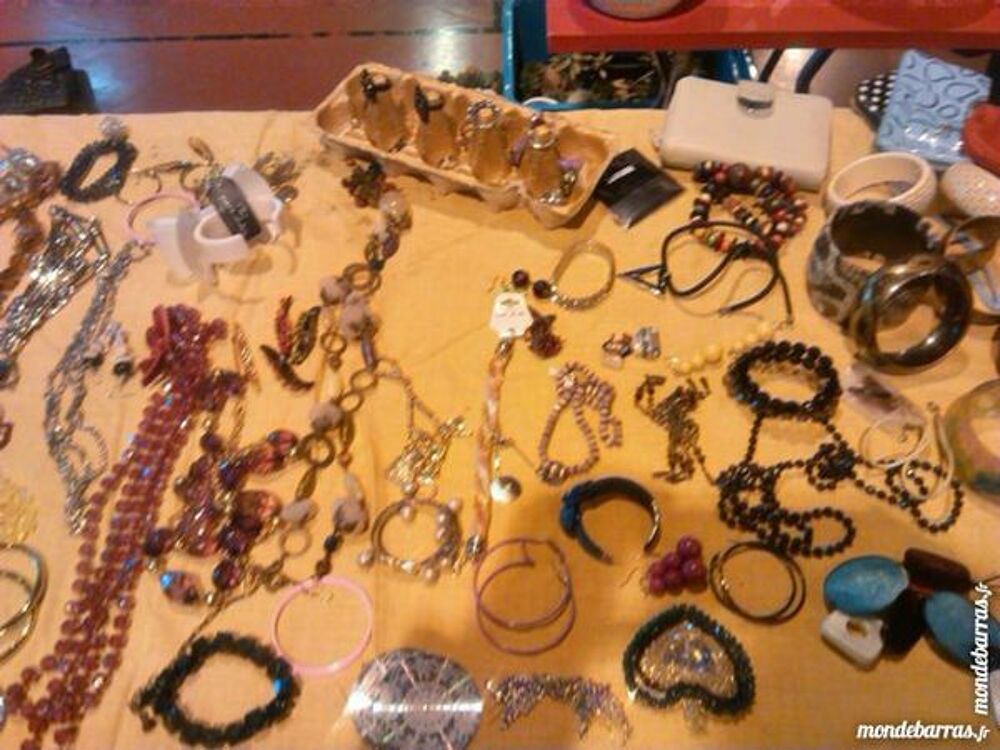 lots de 10 bijoux au choix Bijoux et montres