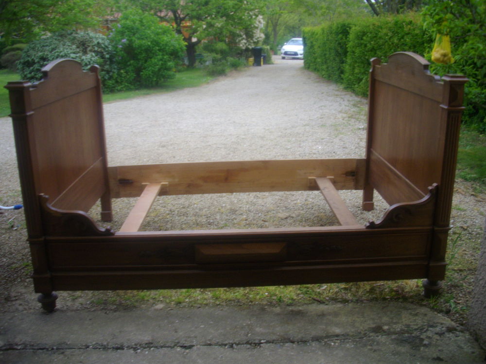 lit demontable + matelas + sommier Meubles