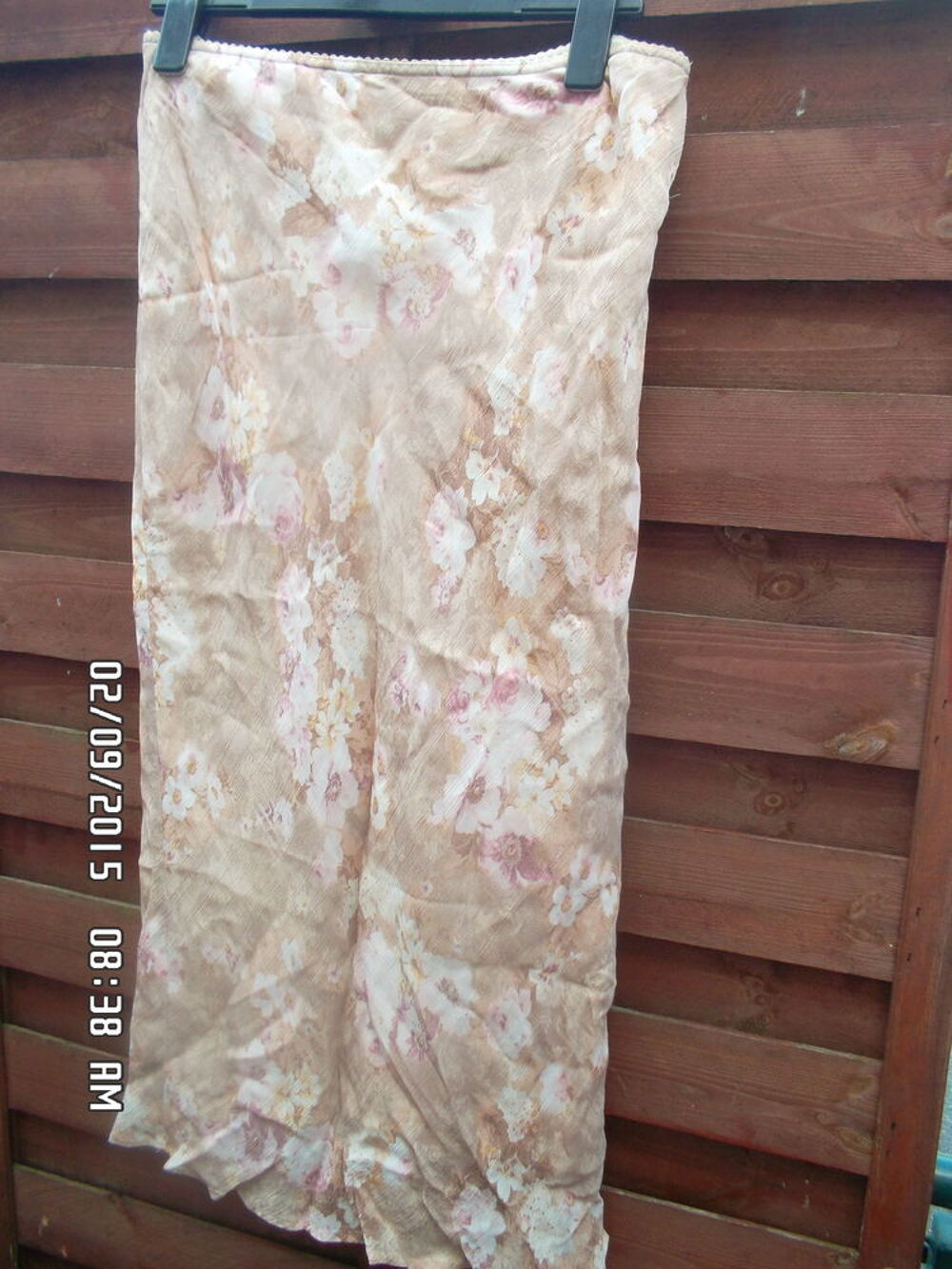 JUPE BEIGE A FLEURS PROMOD*JUSTE 3E*KIKI60230 Vêtements