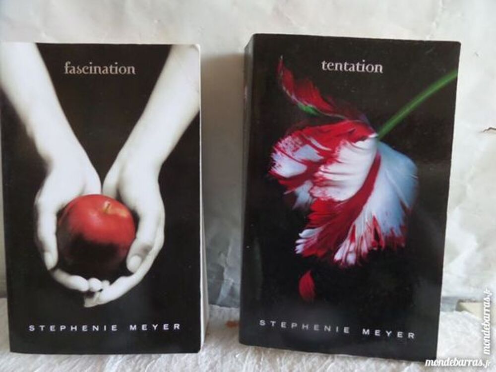 4 romans de STEPHENIE MEYER Livres et BD