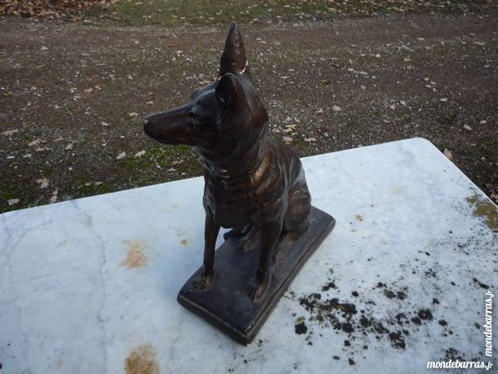 Chien en pl&acirc;tre/moulage/statue Décoration