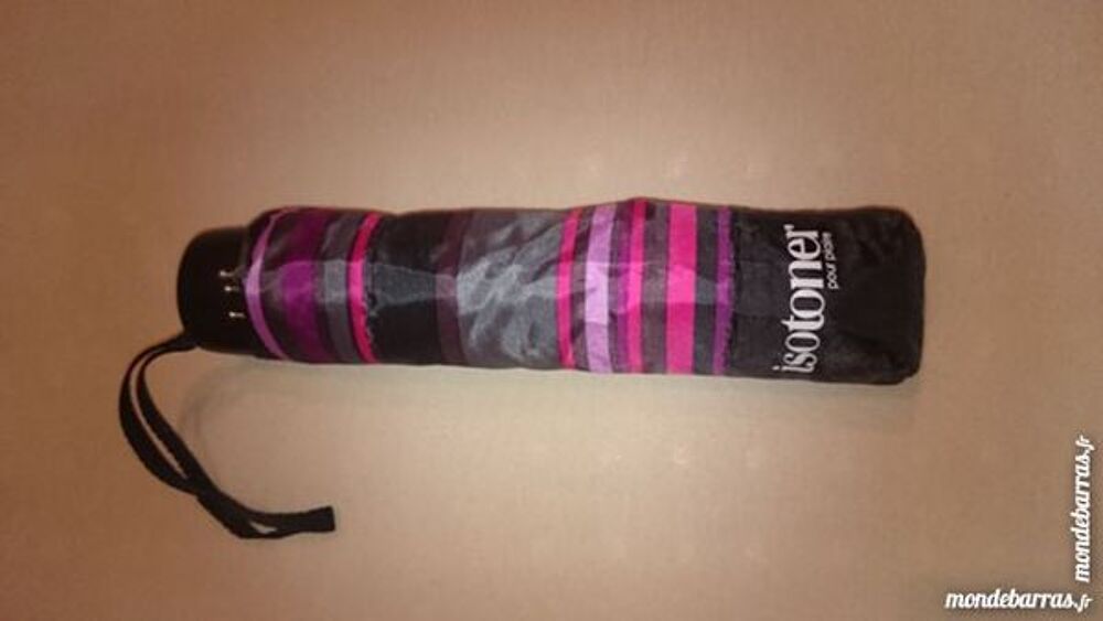 Parapluie ISOTONER neuf Bijoux et montres