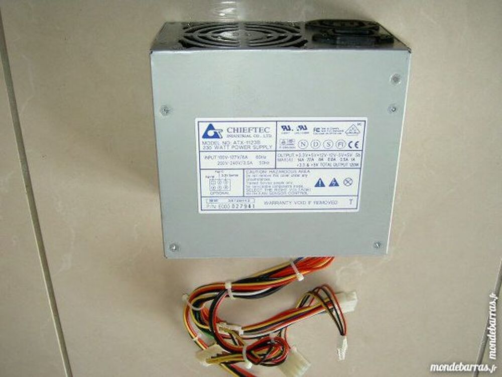 Alimentation ATX Chieftec 230W. Matériel informatique