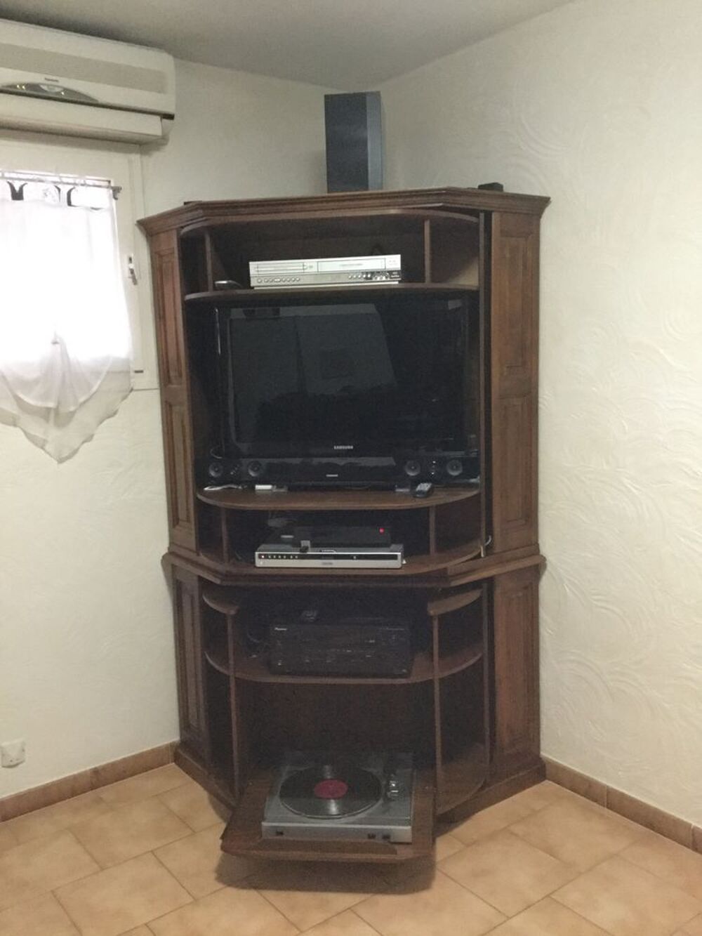 Meuble TV/HIFI en noyer massif Meubles