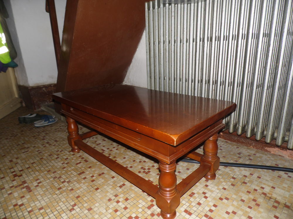 vaisselier merisier et table basse en hetre Meubles