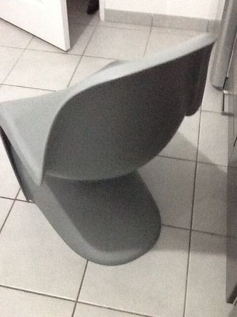 Chaises tulipe 200 Craponne (69)
