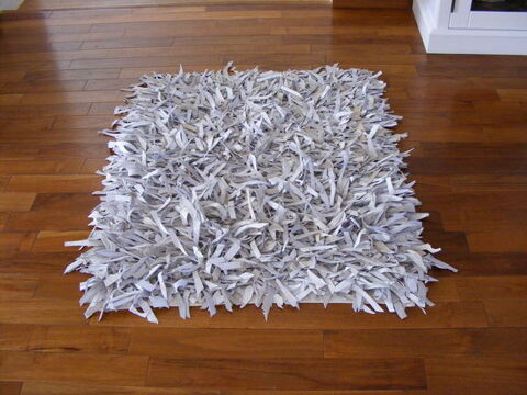 deux descentes de lit en lannieres cuir gris 20 Saint-Saturnin-l�s-Apt (84)