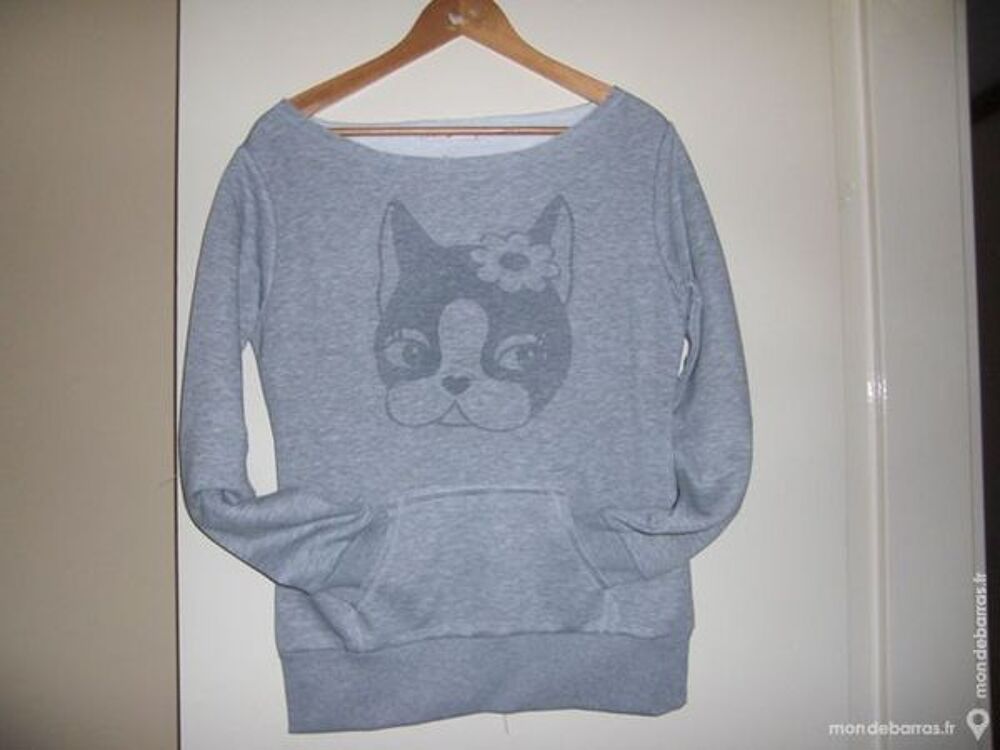 Sweat rebecca bonbon neuf Vêtements