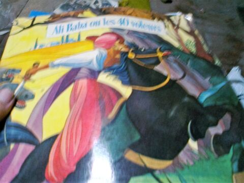 2 livres enfants 3 Béziers (34)
