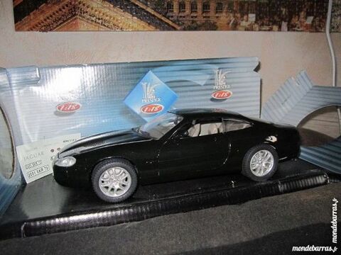Jaguar XKR coup 1998 Noir 1/18 Solido Neuf Boite 25 Gunes (62)