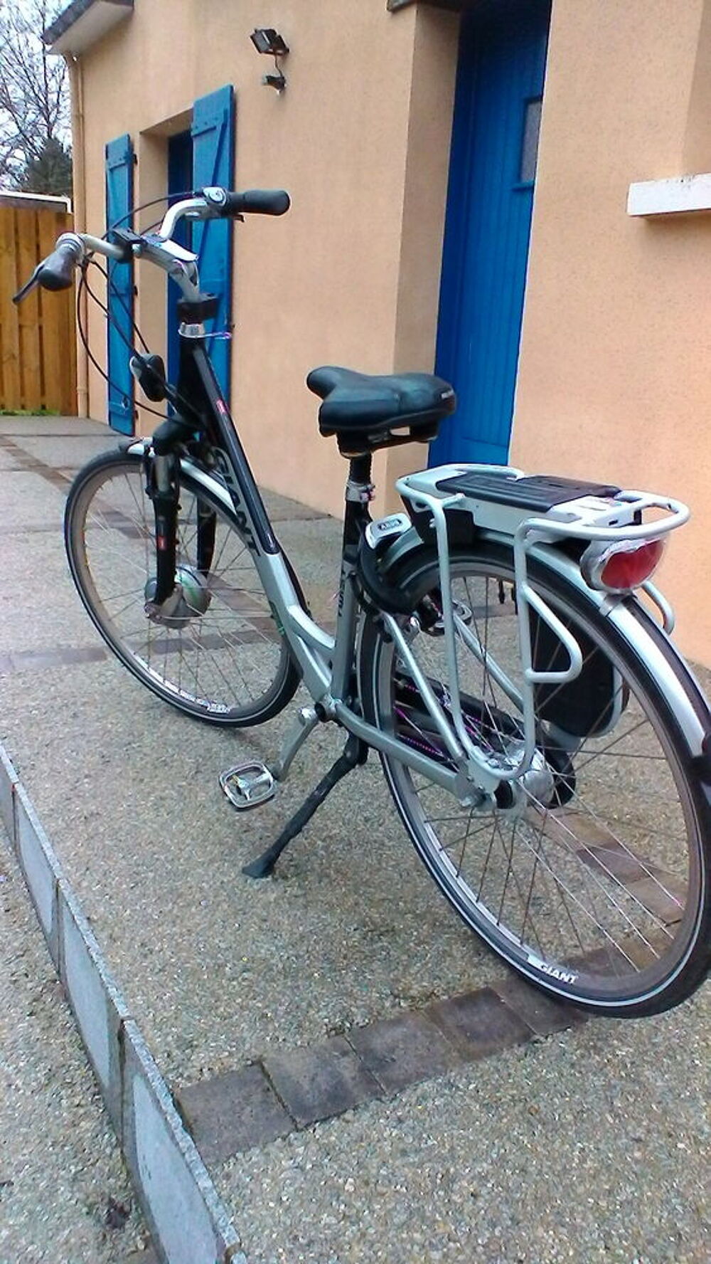 V&eacute;lo GIANT, &agrave; Assistance Electrique, de Taille : S/44 Vélos