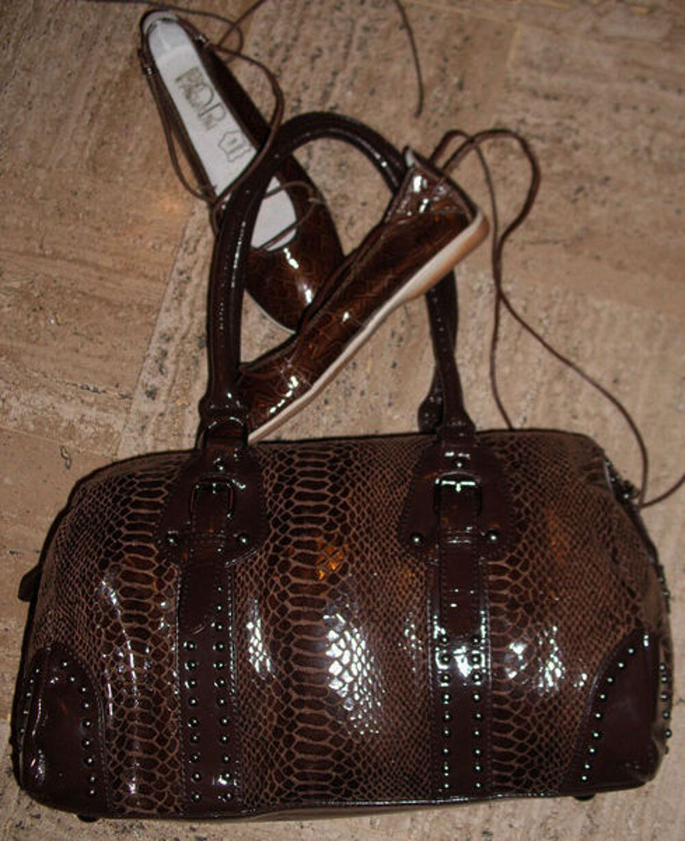 
Sac + Ballerines en cuir vernis Maroquinerie