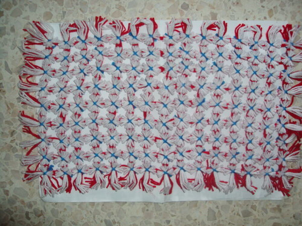 j'ai des TAPIS SUR CLOUS neuf Décoration