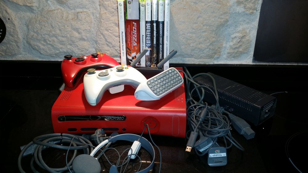 Xbox 360 + Jeux + Accessoires Consoles et jeux vidéos