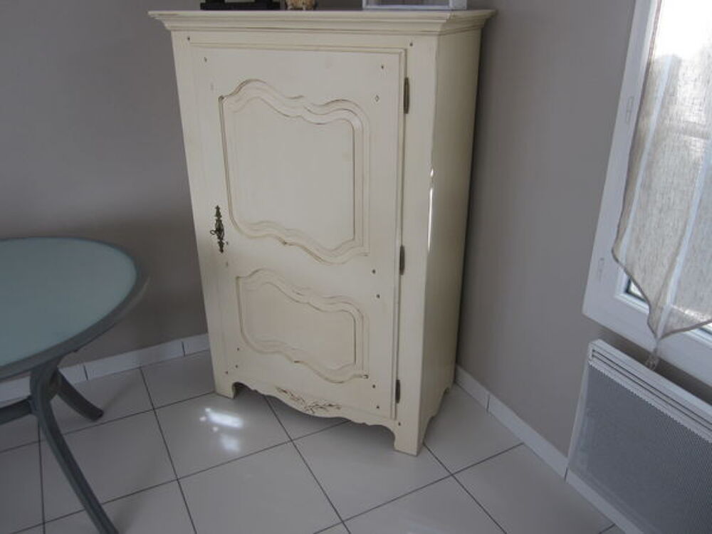 buffet et vaisselier en pin s&eacute;rus&eacute; Meubles