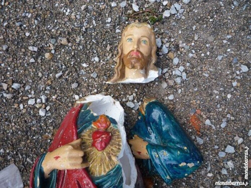 Statue en pl&acirc;tre sacr&eacute;-coeur de j&eacute;sus Meubles