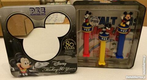 DIStributeur PEZ collector 15 Rochegude (26)