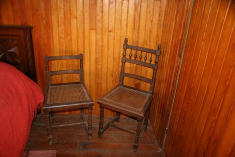 Chaises anciennes 15 Ax-les-Thermes (09)