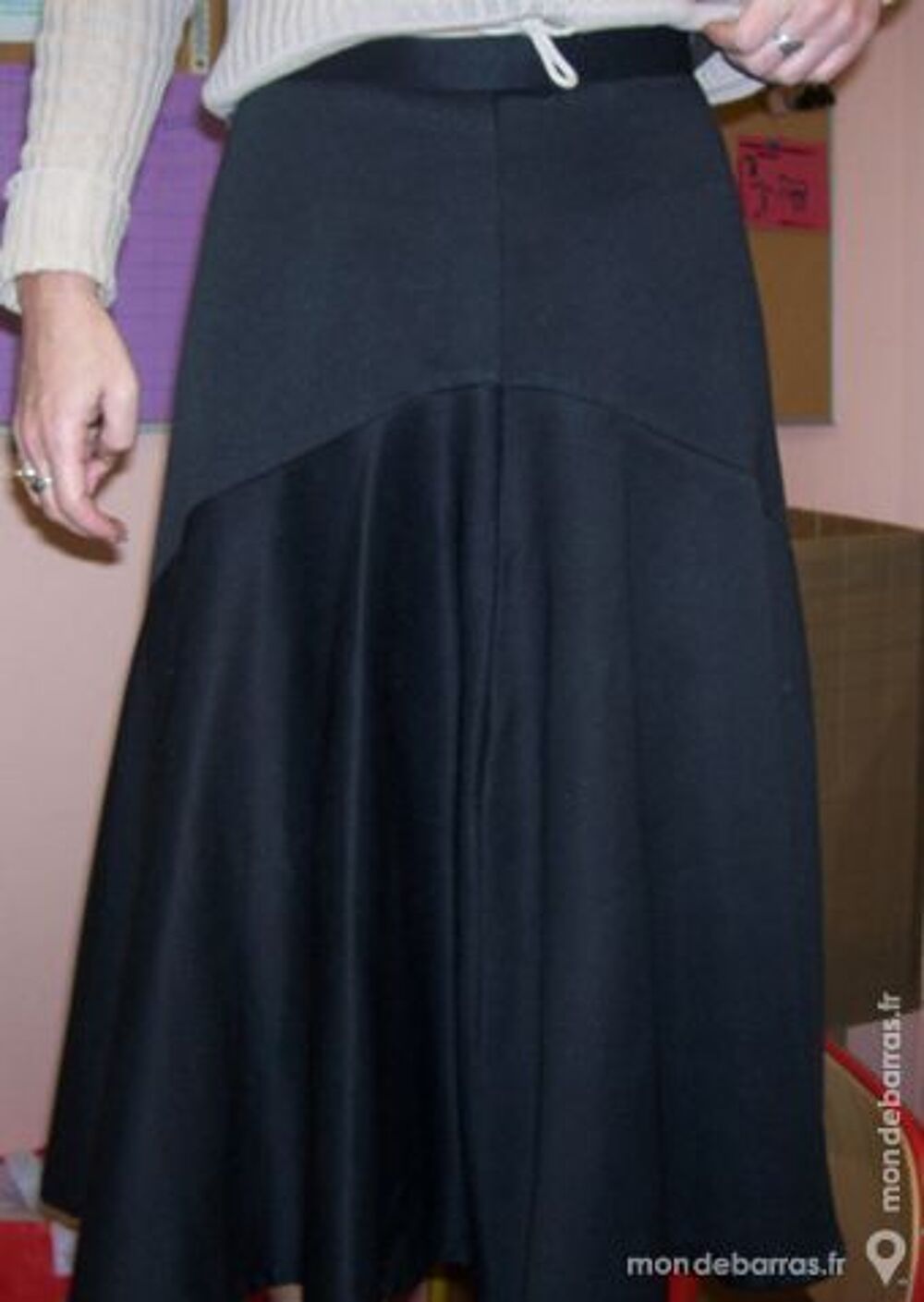 Jupe noire style Charleston tour de taille 76cm Vêtements