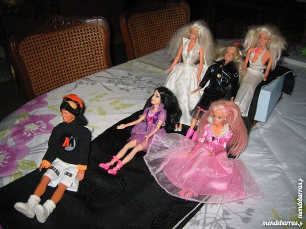 barbies poupees Jeux / jouets