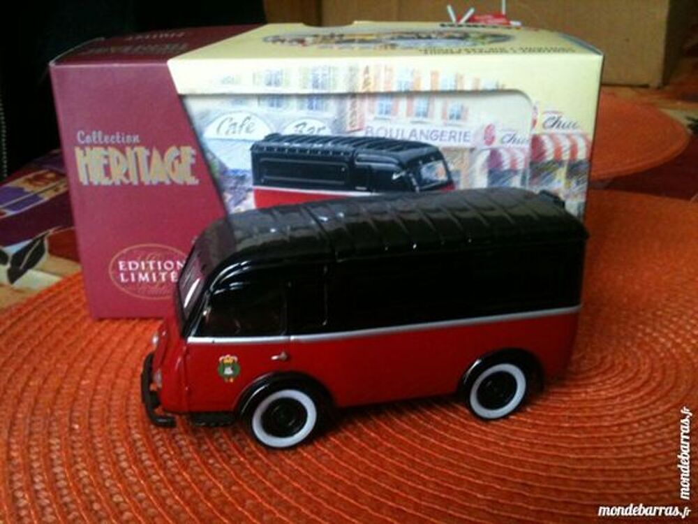 Corgi heritage renault 1000 kg POMPIERS PARIS Jeux / jouets