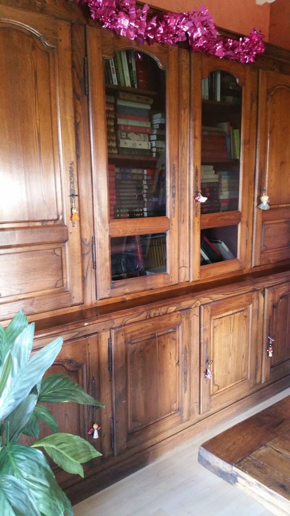 Salle &agrave; manger + piano Meubles