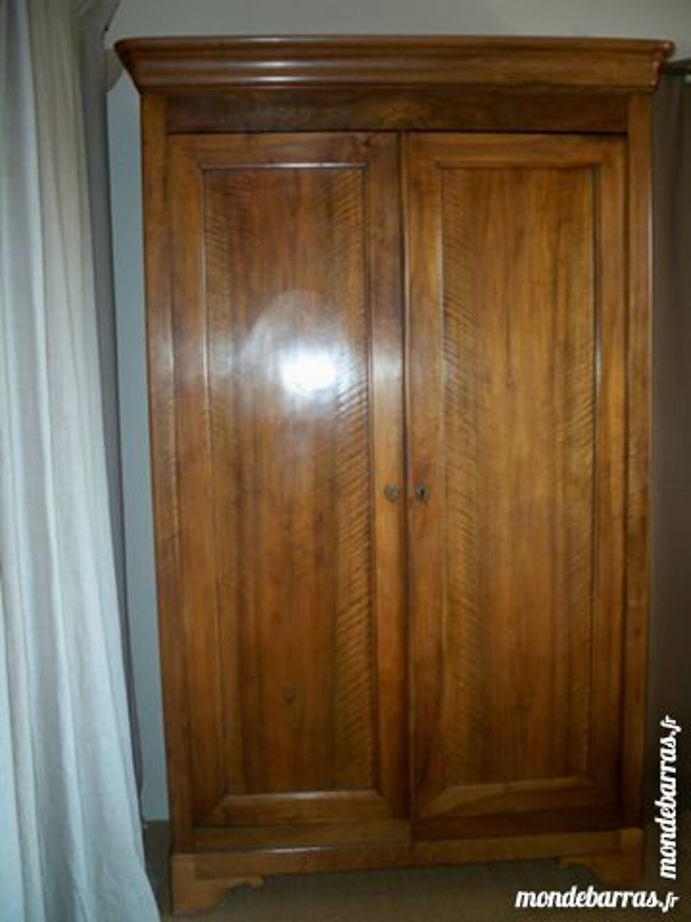 armoire noyer Meubles