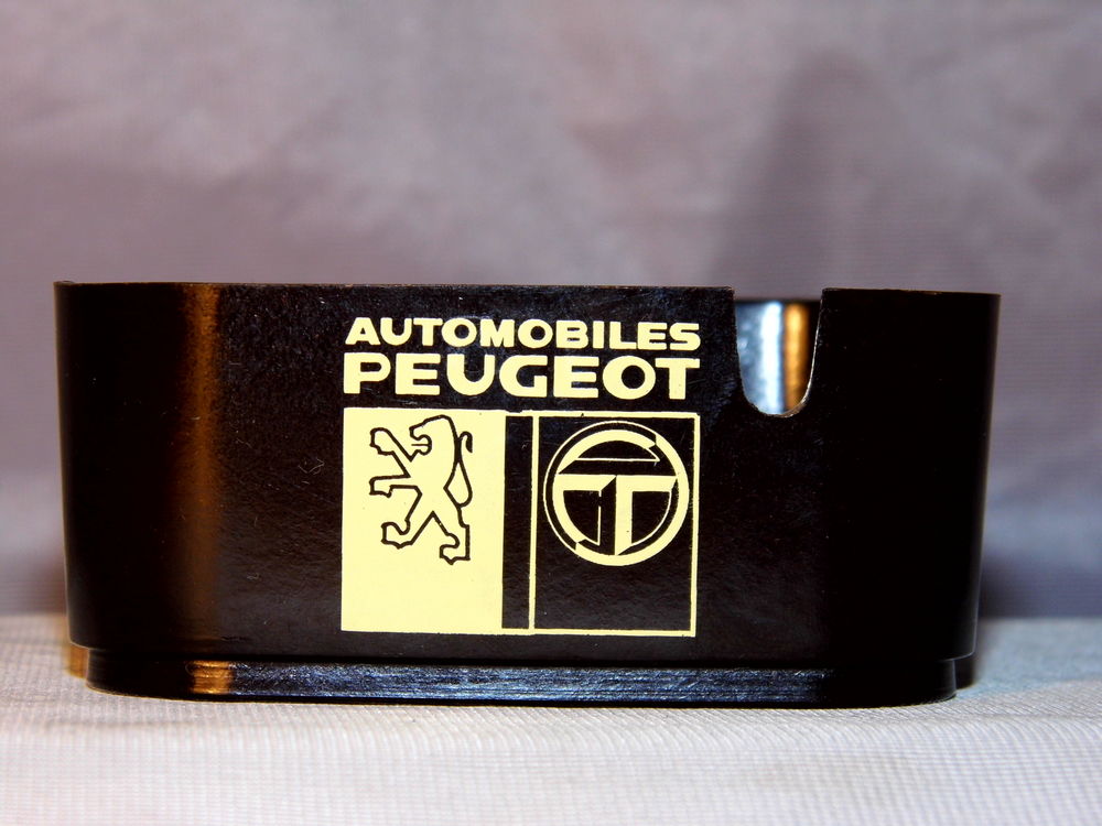 Cendrier publicitaire PEUGEOT TALBOT bakelite 