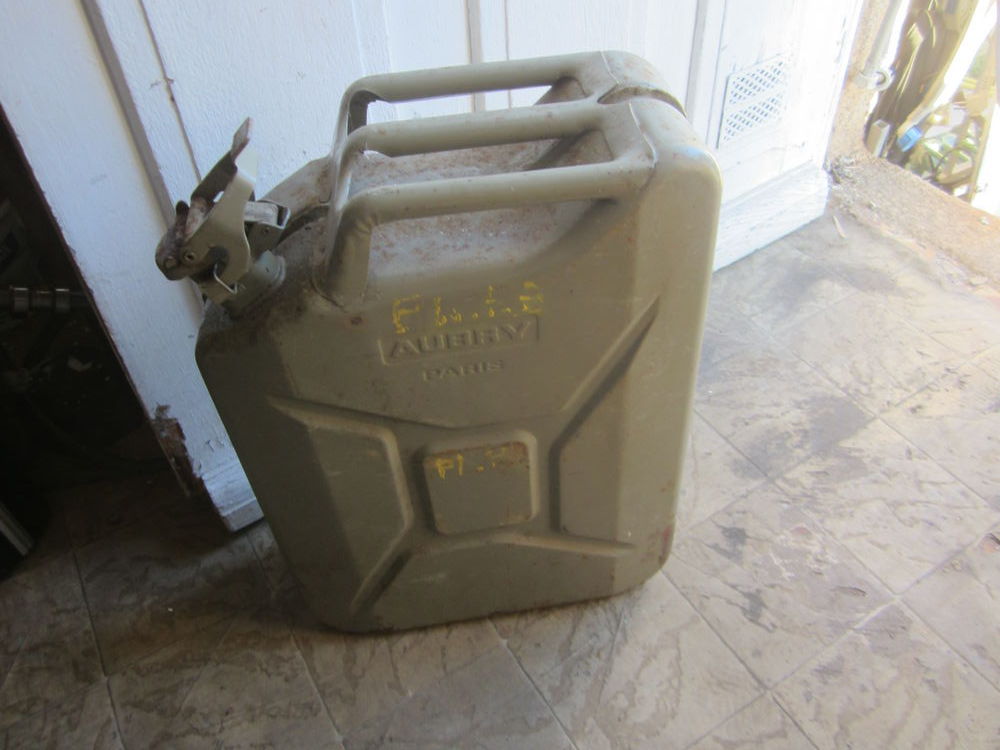 ancien jerrycan de 20 litres Bricolage