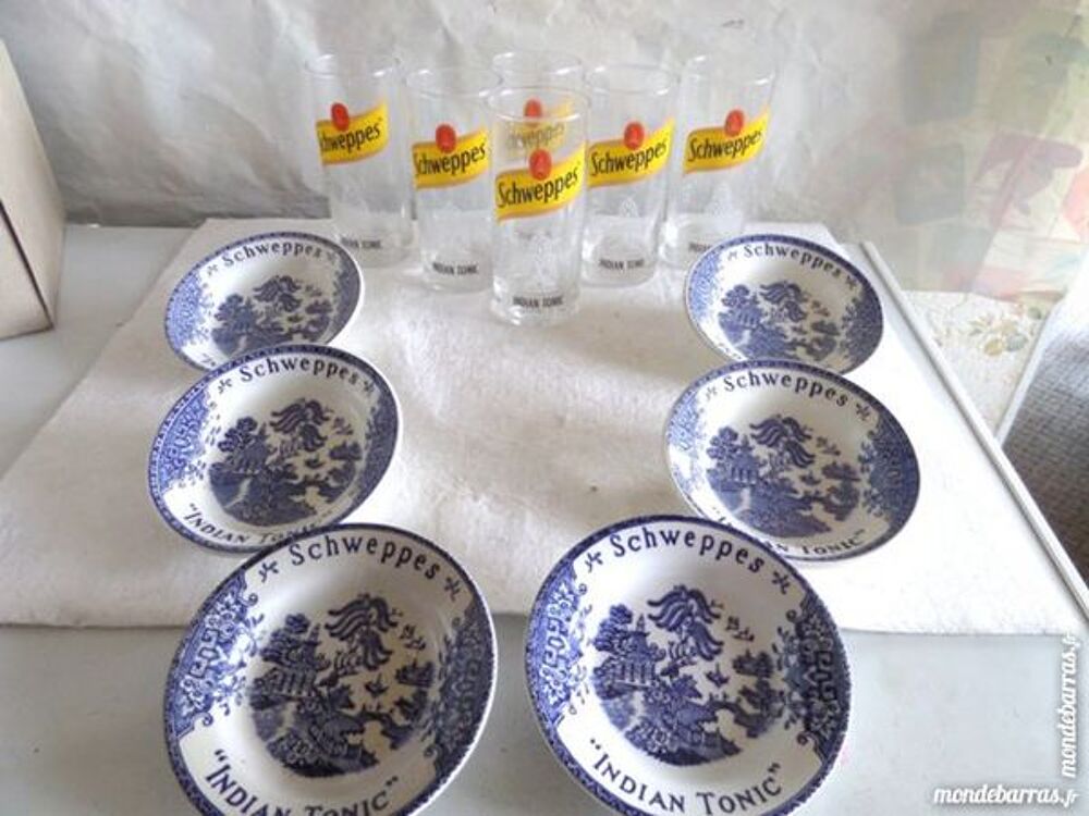 coupelles de SCHWEPPES 