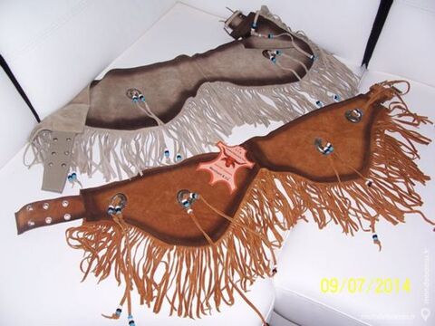 CEINTURE INDIENNE EN CROUTE DE CUIR AVEC PERLES 20 Les glisottes-et-Chalaures (33)