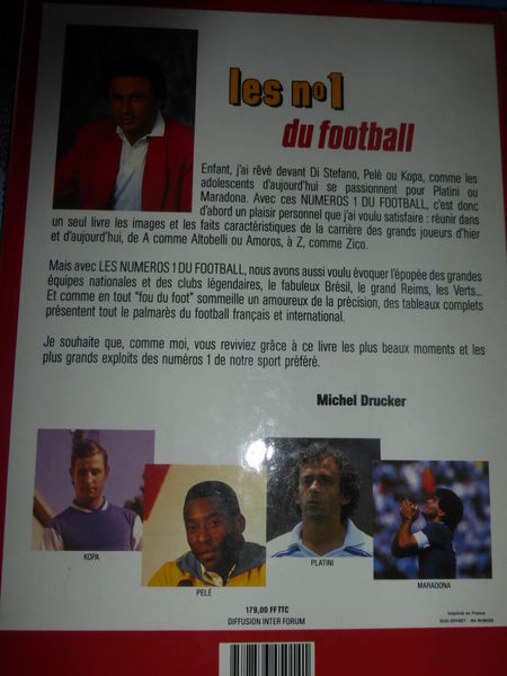 LES N&deg;1 TOUS LES GRANDS DU FOOTBALL MONDIAL Livres et BD