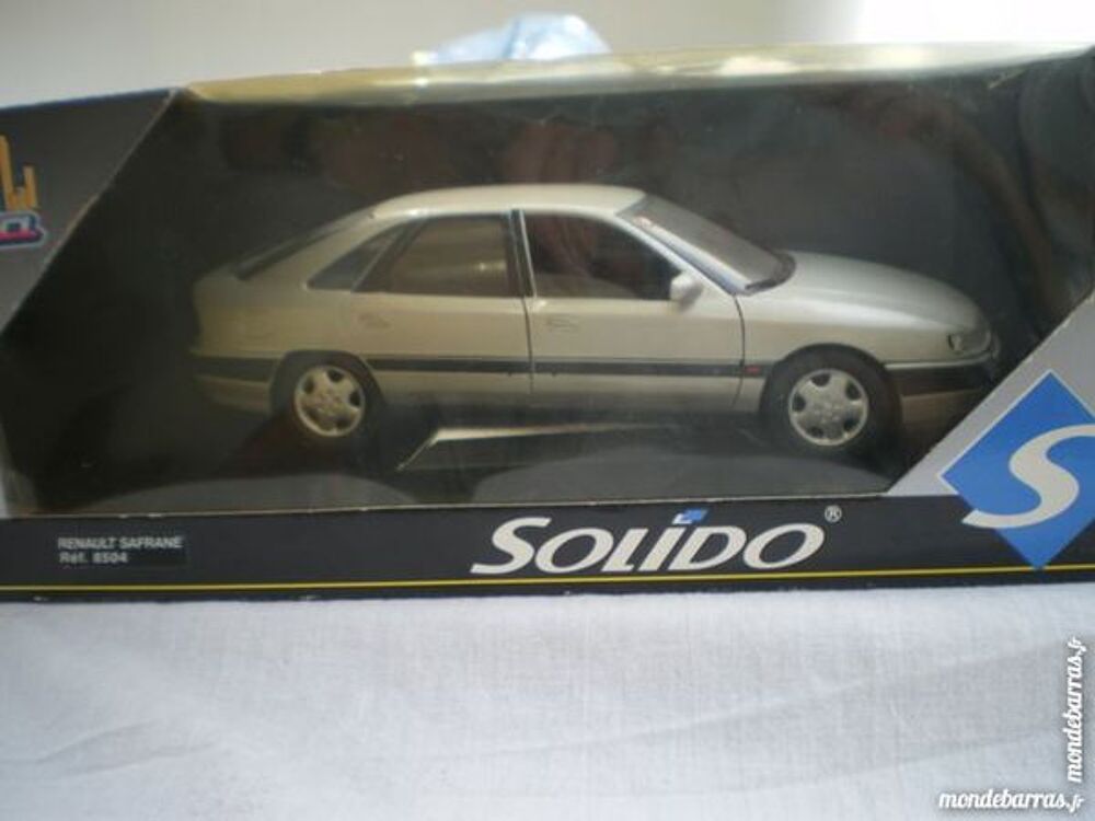 Renault Safrane beige 1/18 Solido Neuf Boite Jeux / jouets