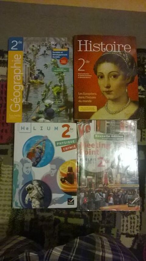 Vend 4 Livres scolaires de 2nd 120 Rouen (76)