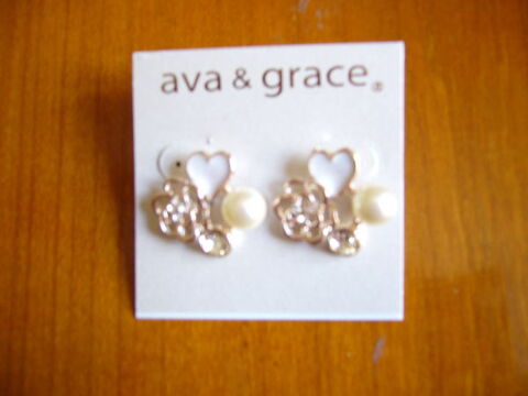 ravissantes boucles, pour oreilles perces 10 Paris 18 (75)