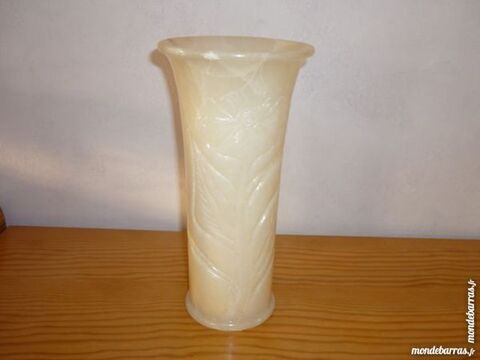 Vase blanc opaline 10 Couternon (21)