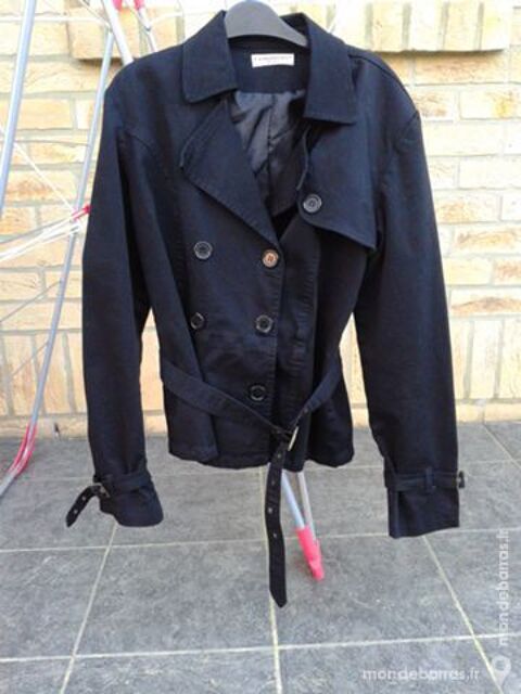 Trench-Coat Court 12 Arques (62)