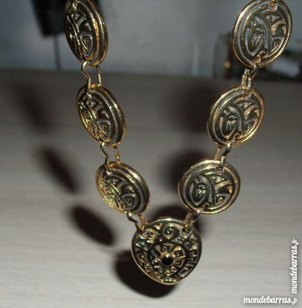 Joli collier vintage ann&eacute;e 70 Bijoux et montres