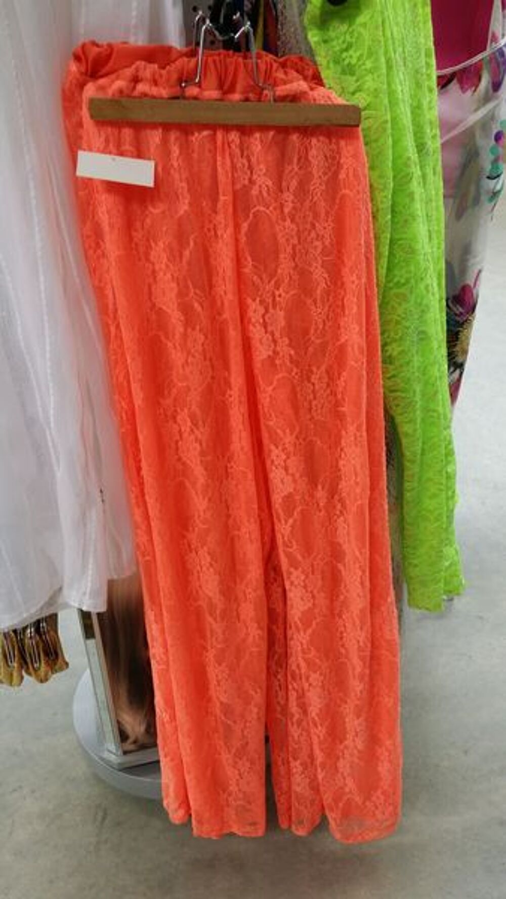 pantalon dentelle Vêtements